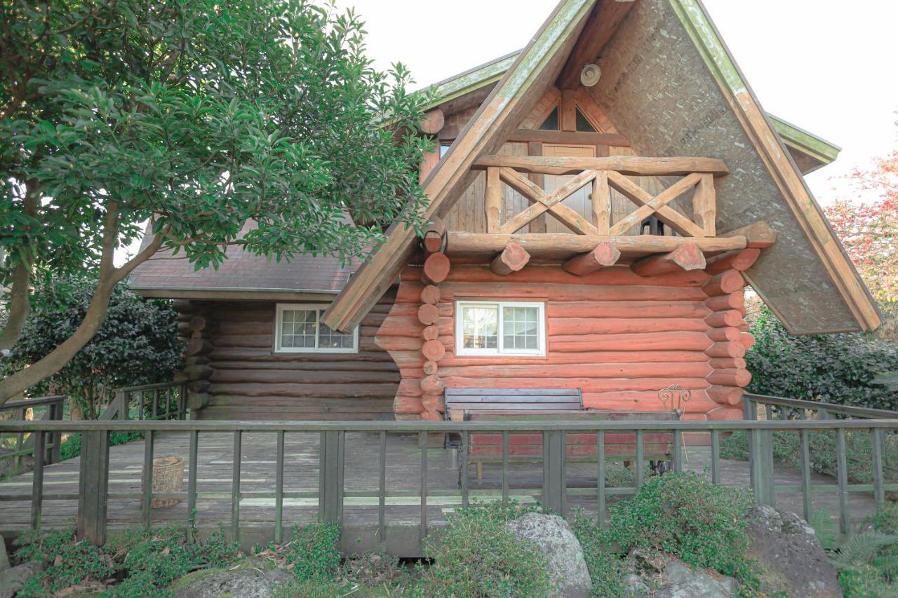 Jeju Log Village Pension Согвіпо Екстер'єр фото